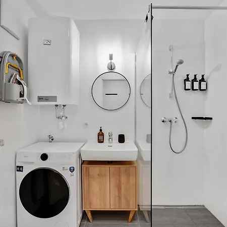Serenity Suite By Hero Homes - Ruhige Und Zentrale Lage Im Historischen Zentrum Mit Lift & Self-Check-In Graz Exterior foto