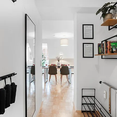 Serenity Suite By Hero Homes - Ruhige Und Zentrale Lage Im Historischen Zentrum Mit Lift & Self-Check-In Graz Exterior foto