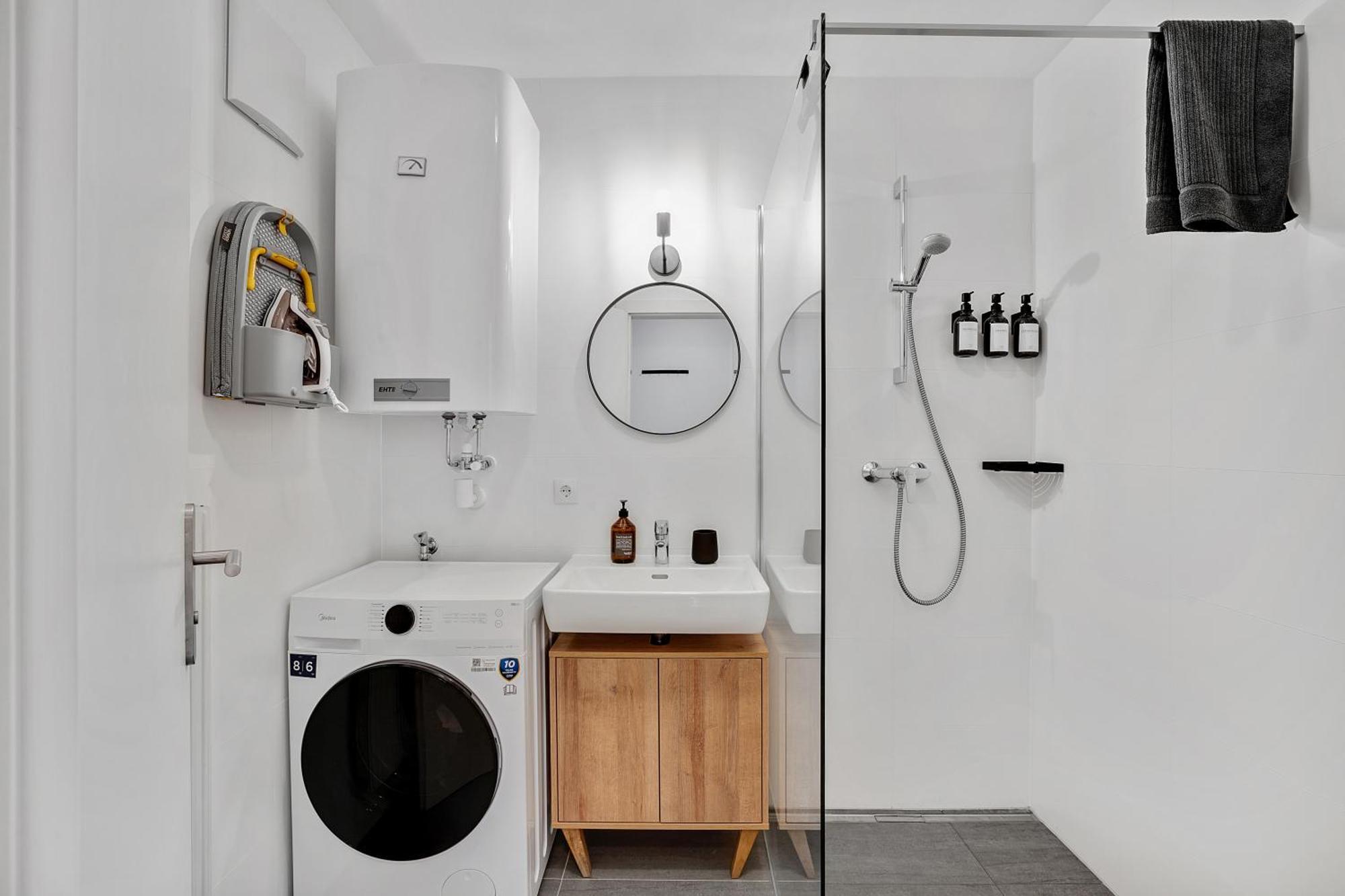 Apartment Serenity By Hero Homes - Ruhige Und Zentrale Lage Im Historischen Zentrum Mit Lift & Self-check-in