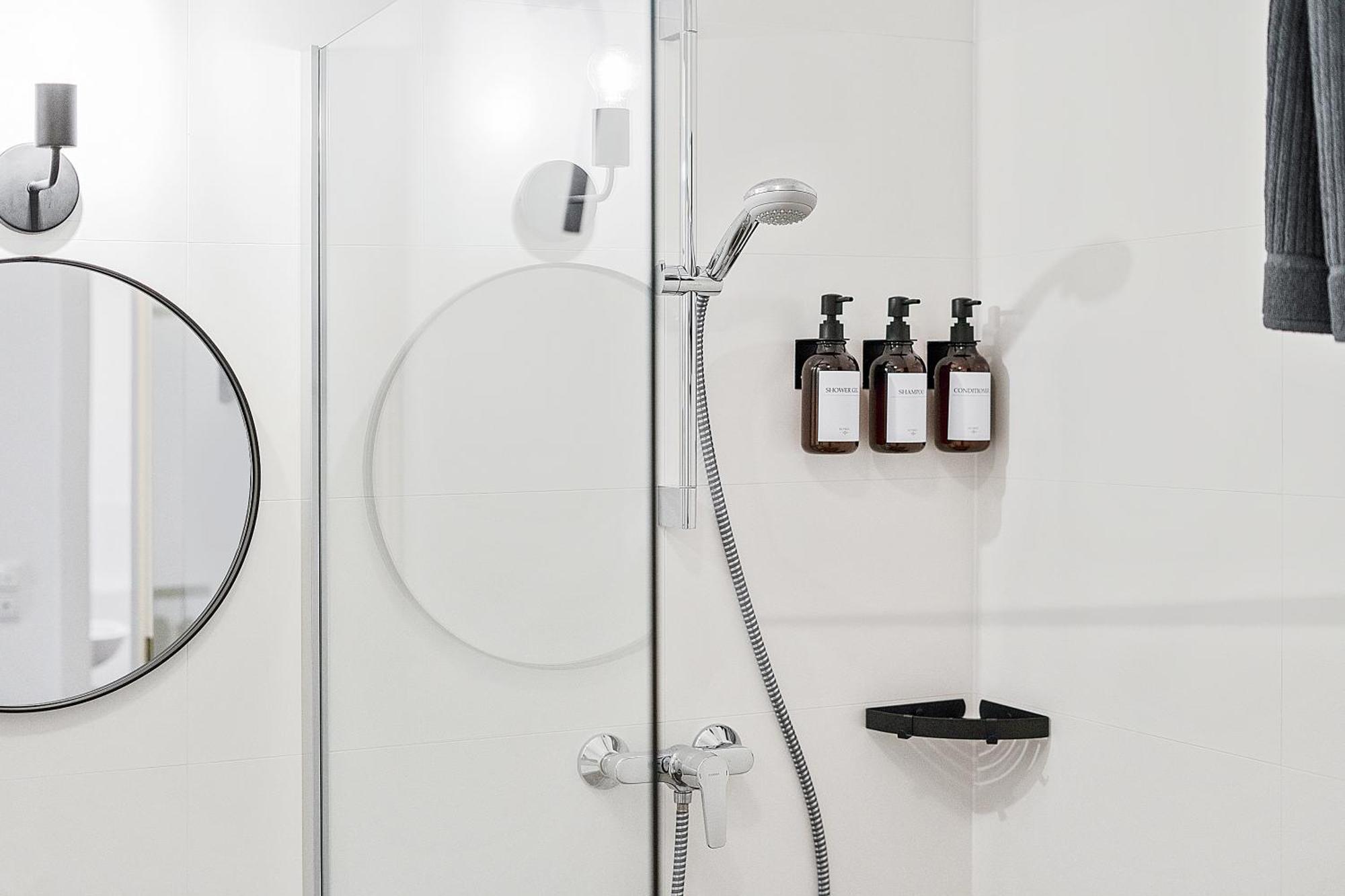 Serenity By Hero Homes - Ruhige Und Zentrale Lage Im Historischen Zentrum Mit Lift & Self-check-in Apartment