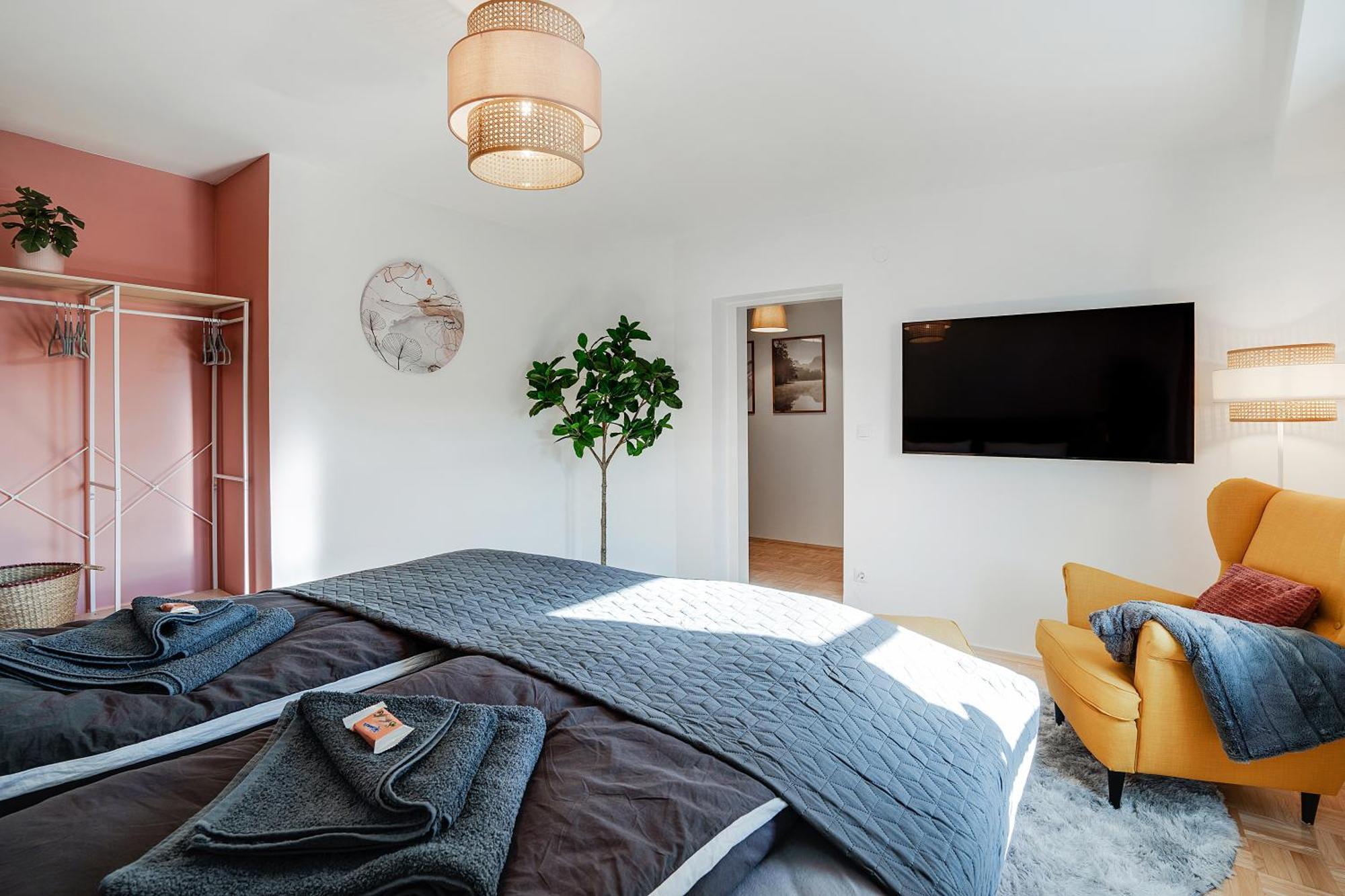 Apartment Serenity By Hero Homes - Ruhige Und Zentrale Lage Im Historischen Zentrum Mit Lift & Self-check-in